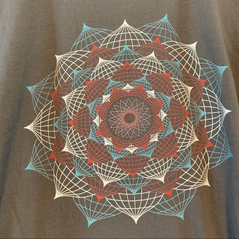 Threadless | Cropped Tee Shirt - Picture 4 of 9